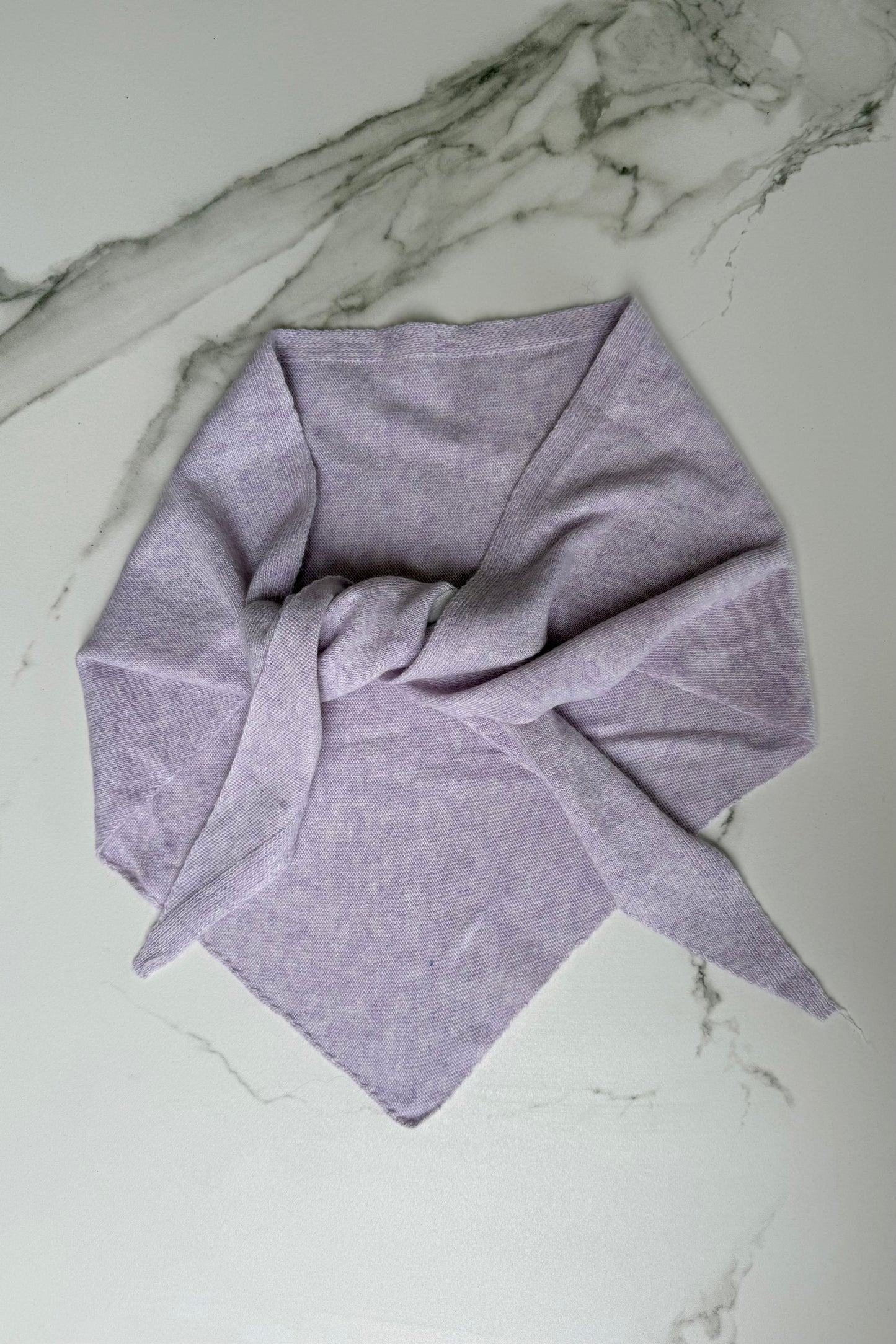 Dina Cashmere Triangle Scarf -Lilac - Øst London