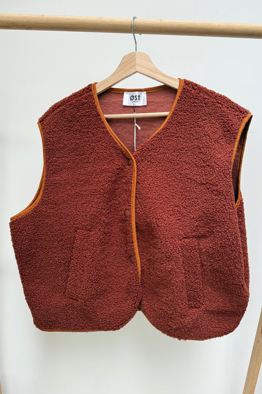 Kirsten Sleveless Jacket -Rust
