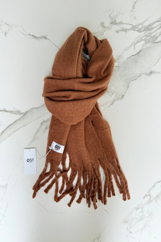 Pernille Scarf -Hazel