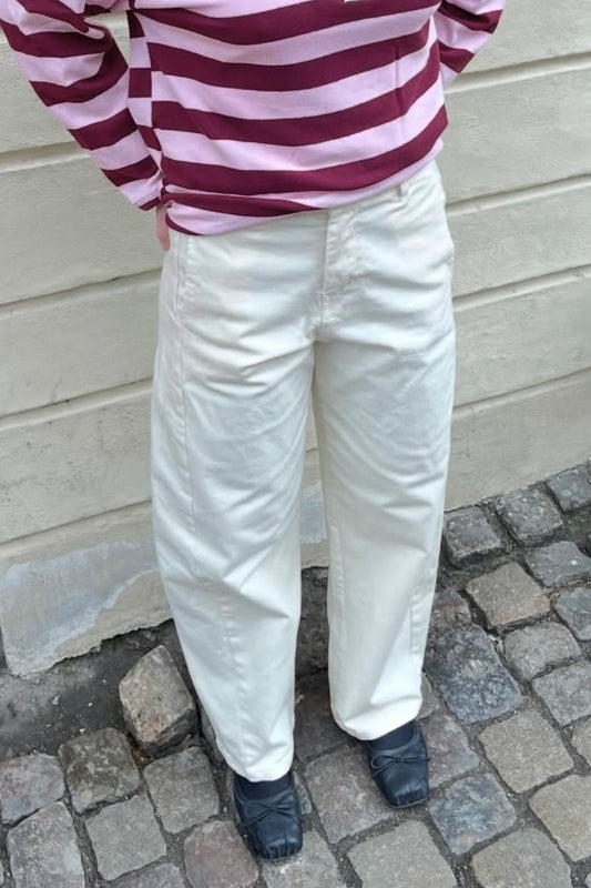Lisa Barrel Trousers -Off White