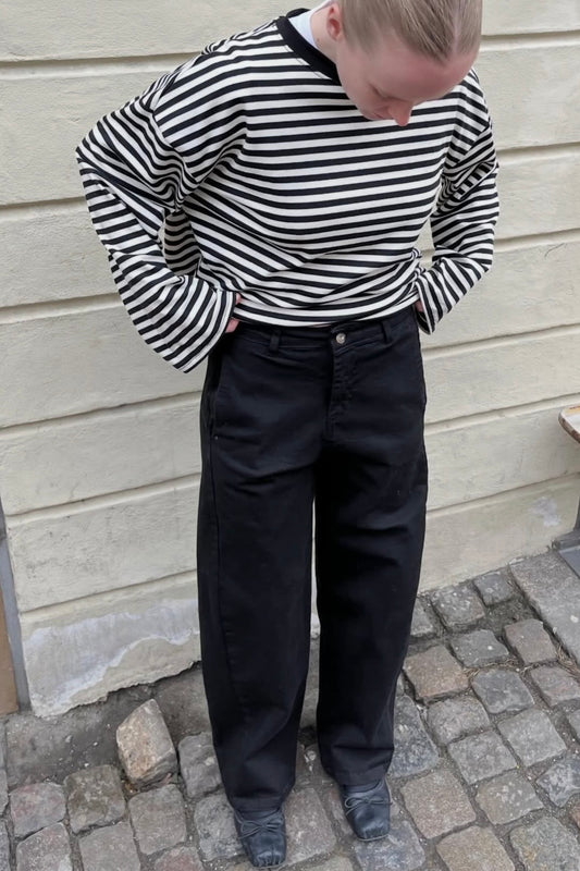 Lisa Barrel Trousers -Black