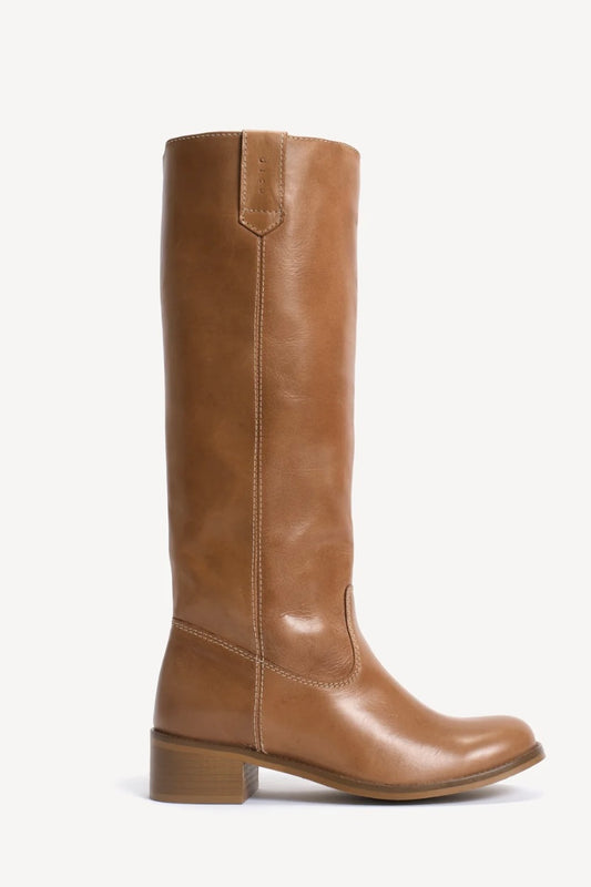 Ann Gaucho Boot in Dark Tan Escovado Leather