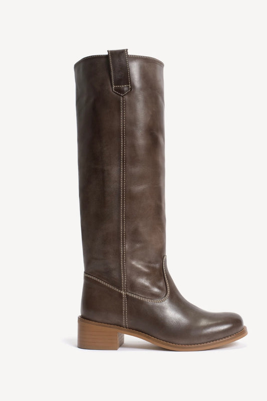 Ann Gaucho Boot Brown Escovado Leather