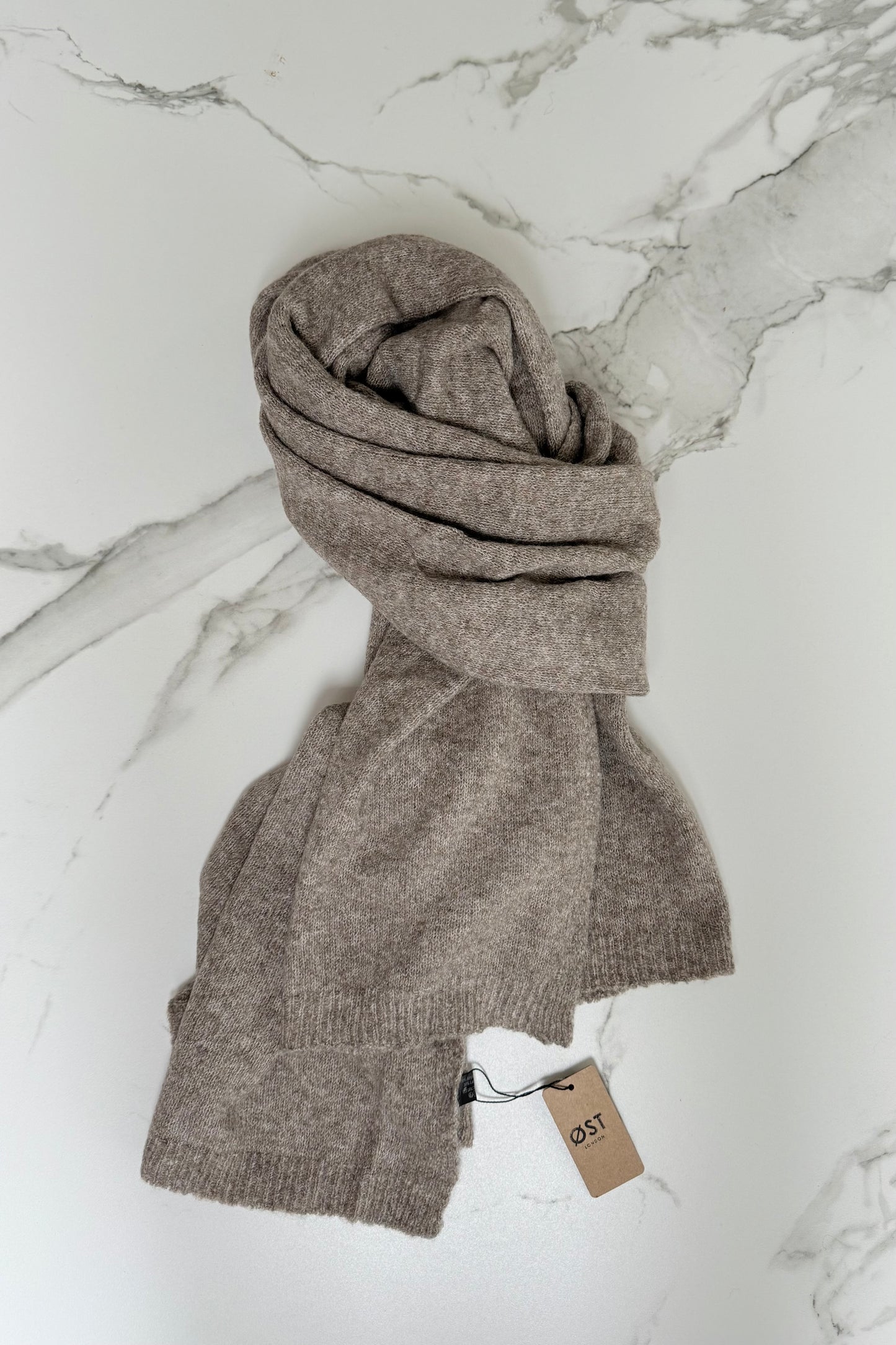 Copenhagen Scarf -Taupe