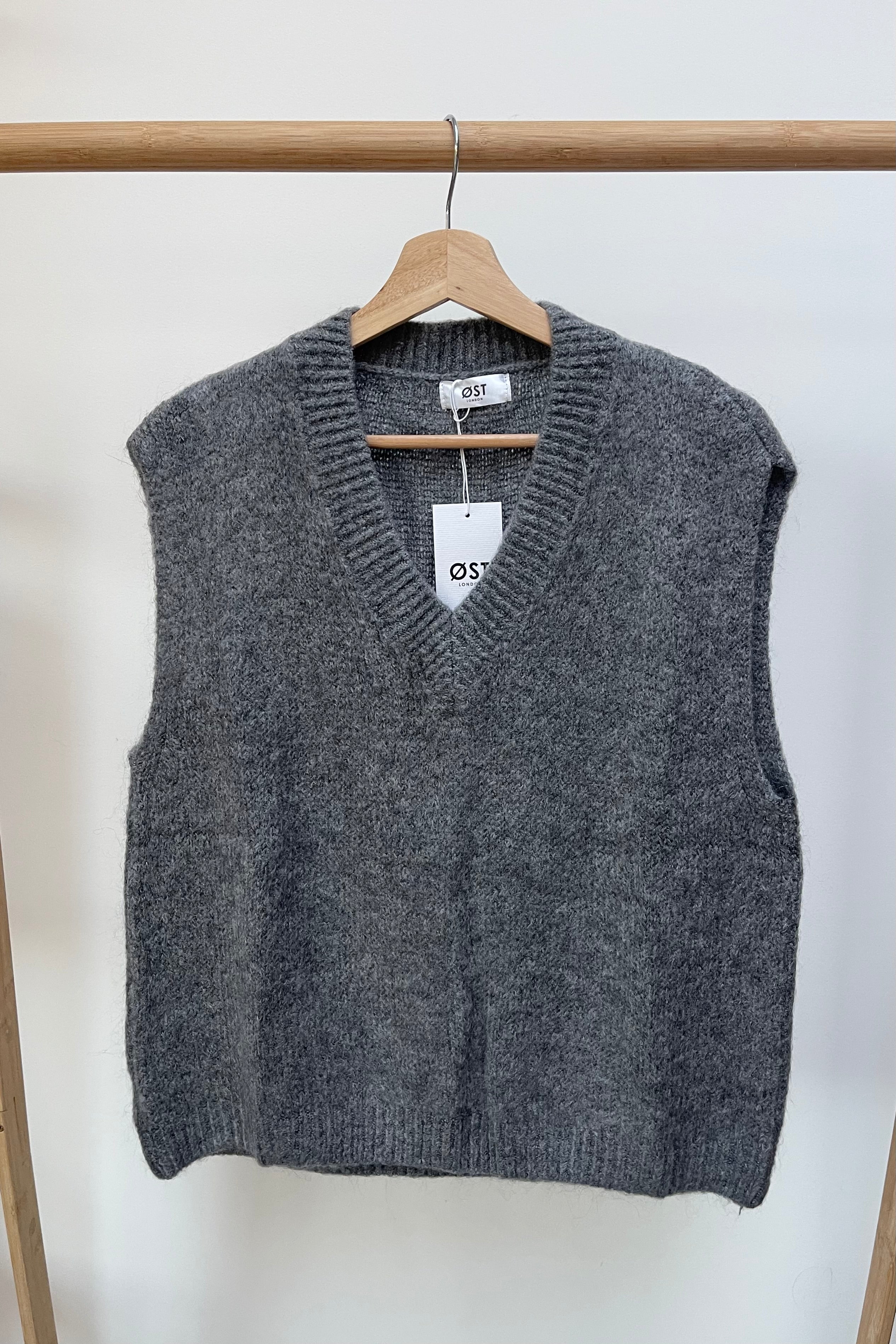 トップス soyy.mohair minimal vest(gray) soyy.mohair minimal vest(gray)（nanamica Brown Zip-Up Mohair