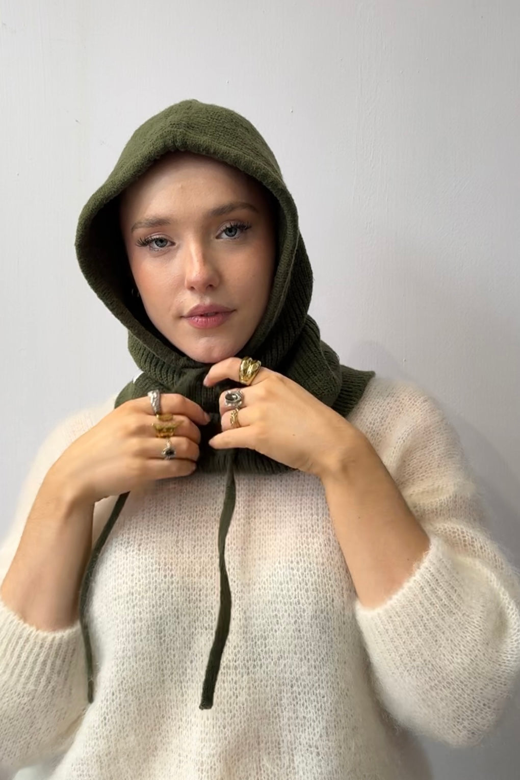 Rikke Cashmere Balaclava -Khaki - Øst London