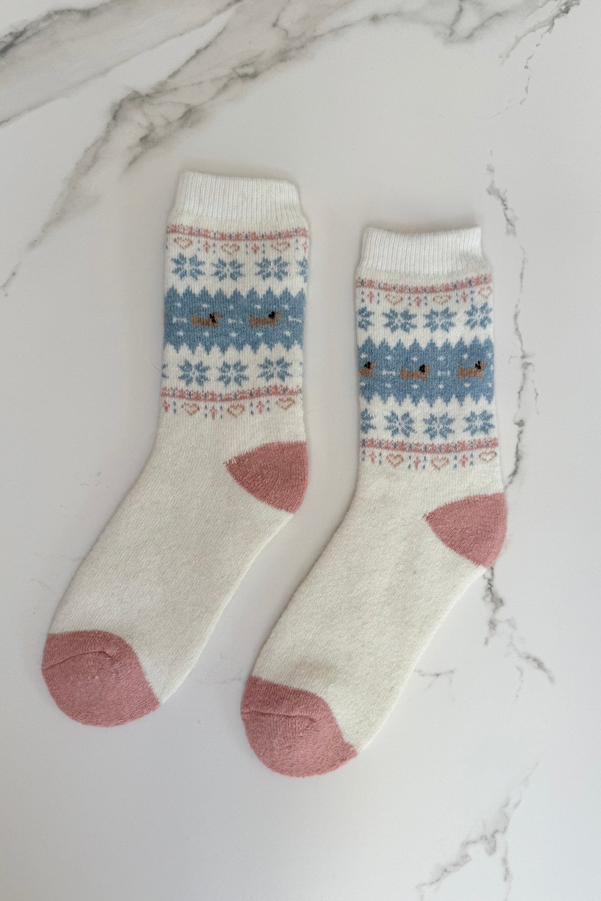 Snowflake Fluffy Socks -White