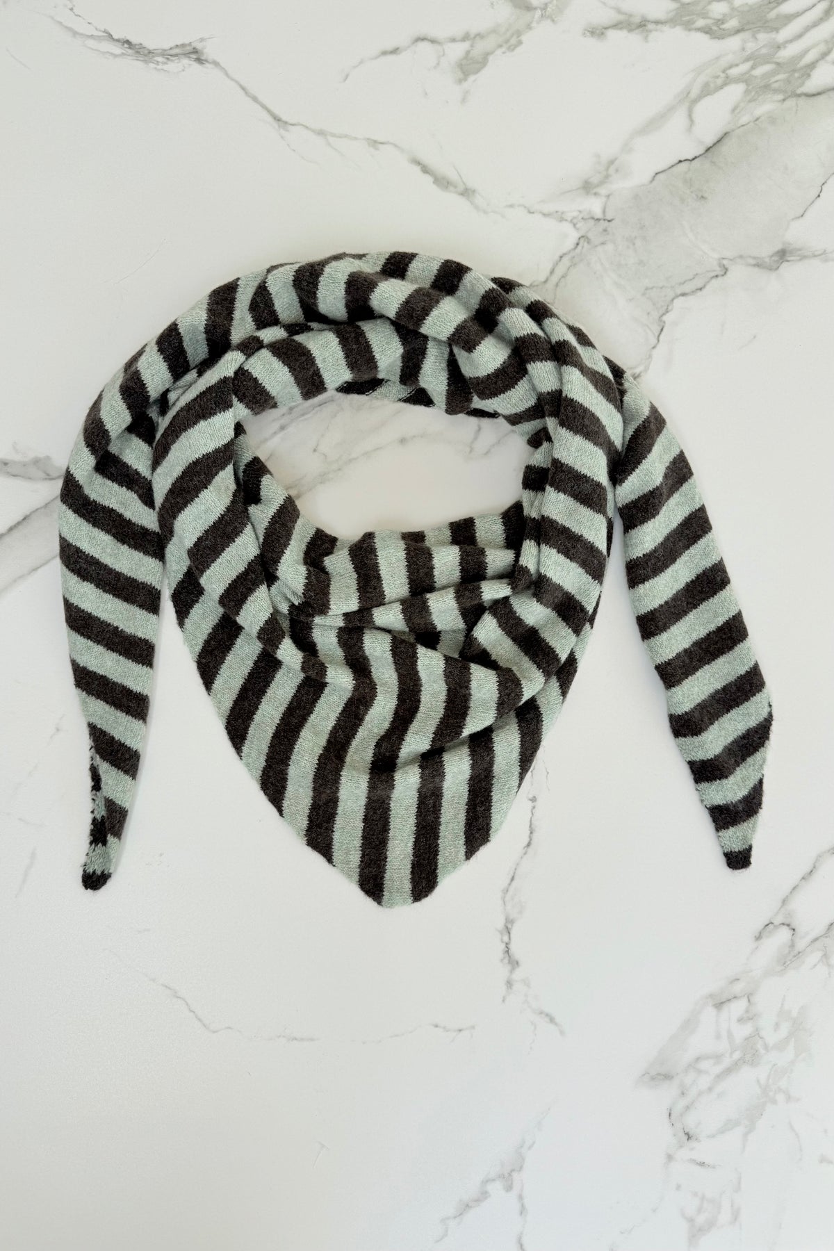 Nordic Stripe Triangel Scarf -Khaki/Mint