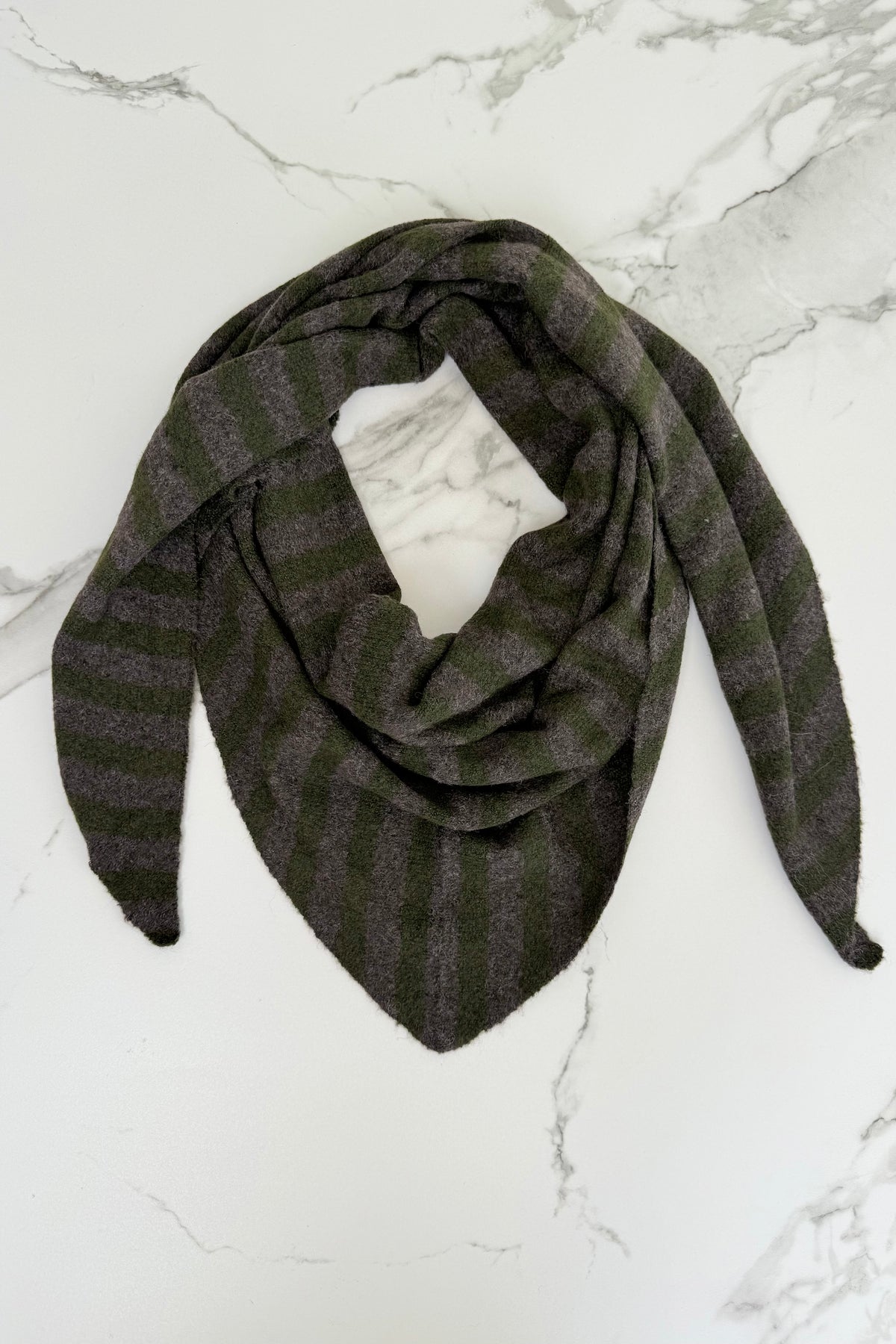 Nordic Stripe Triangel Scarf -Khaki/Coffe