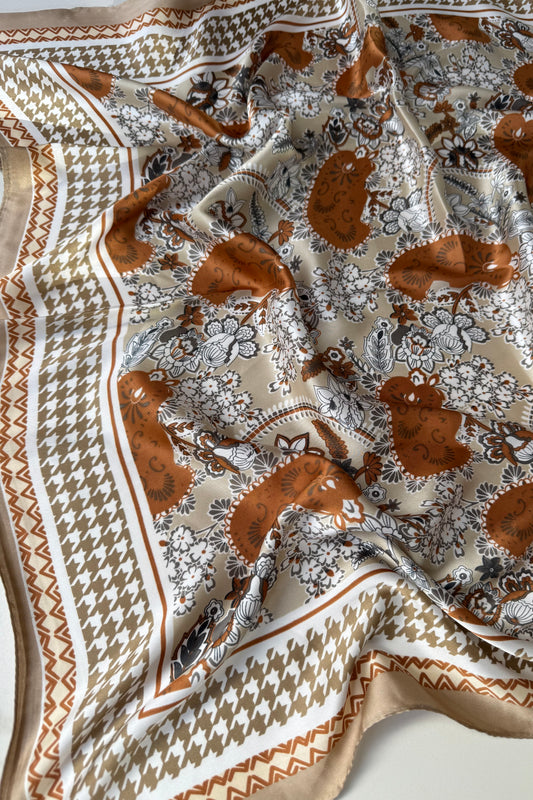 Vilja Scarf -Brown flower