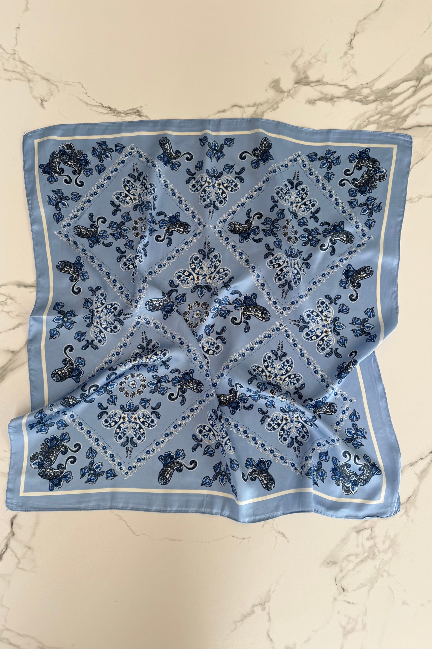 Vilja Silk Scarf -Flower Sky - Øst London