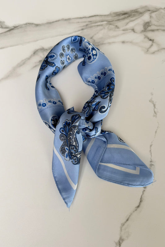 Vilja Silk Scarf -Flower Sky - Øst London