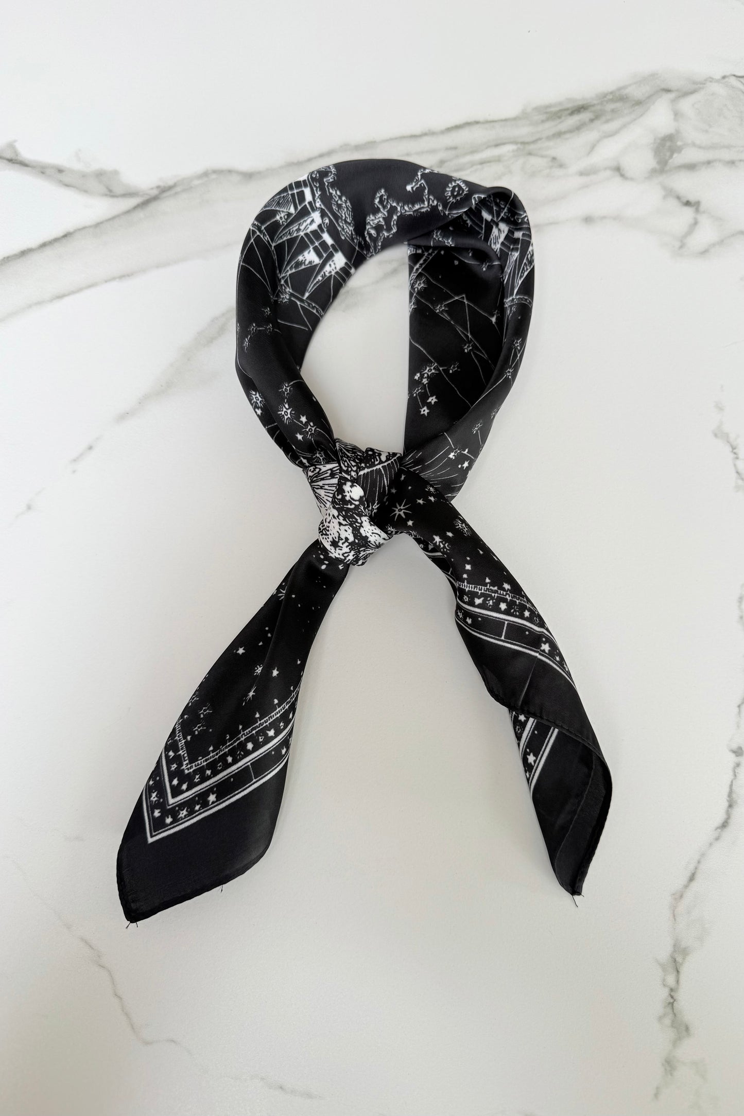 Vilja Silk Scarf -Astrology Black - Øst London