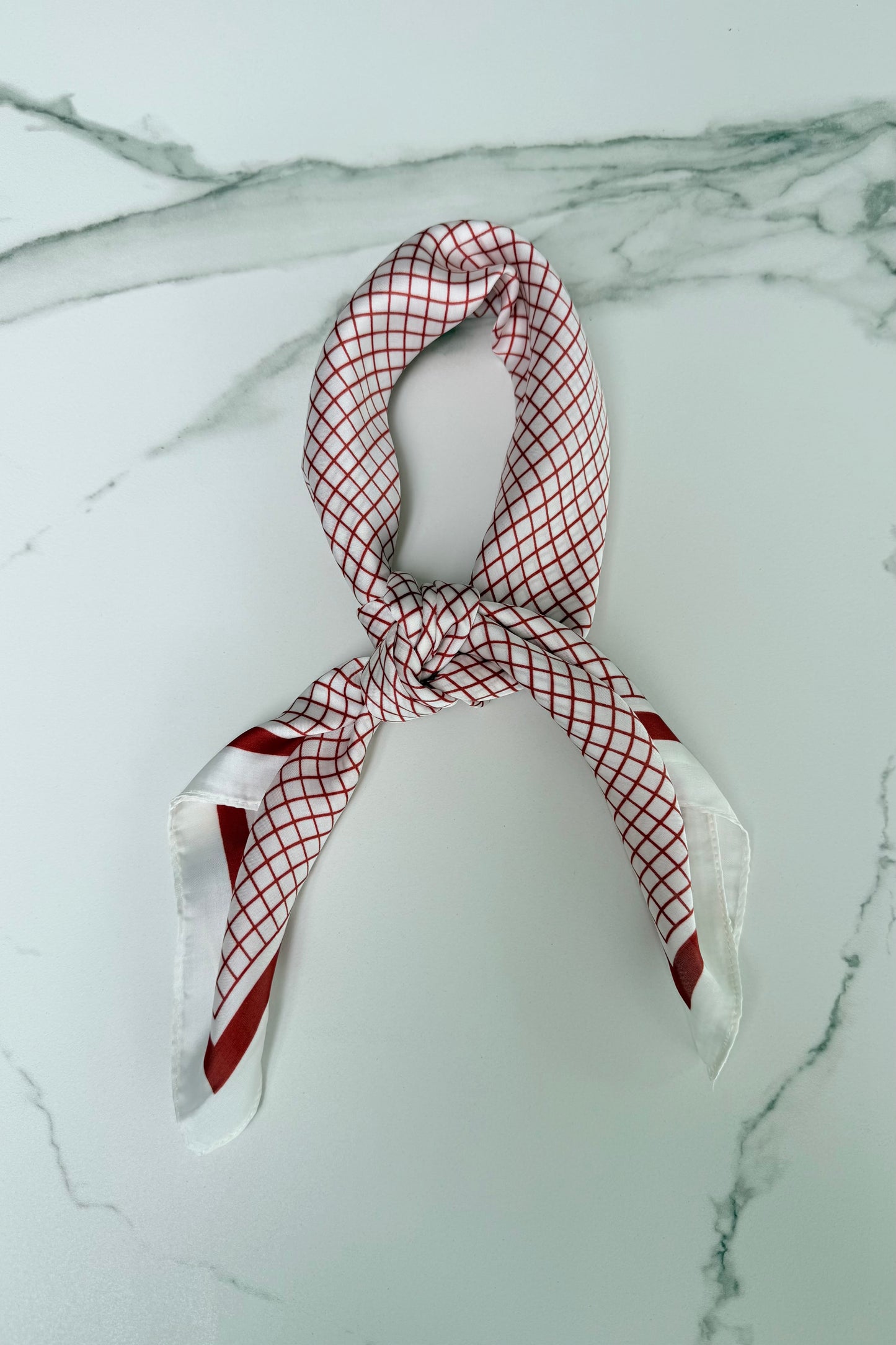 Vilja Silk Scarf -Grid Red - Øst London