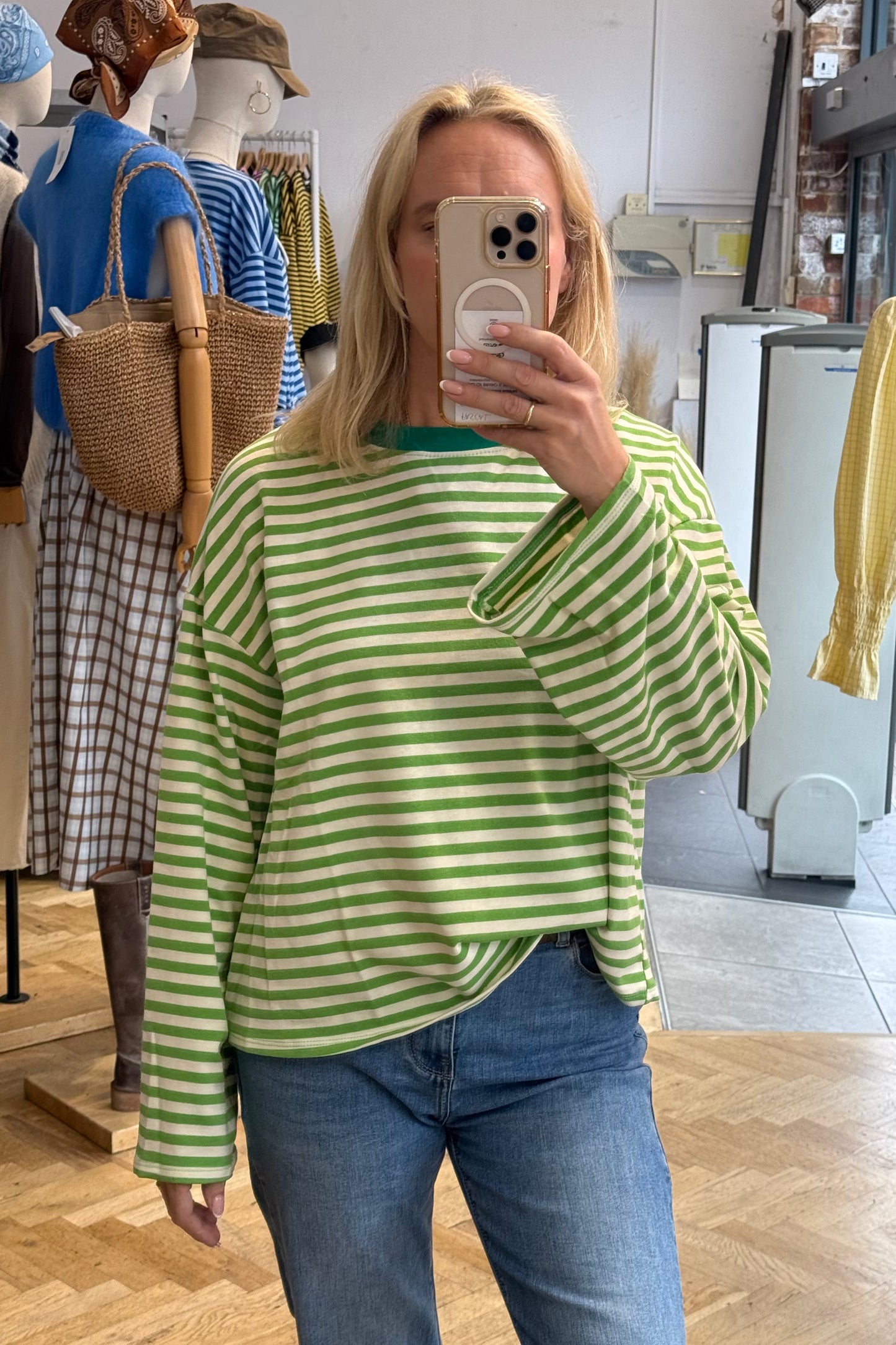Anna Crewneck -Green - Øst London