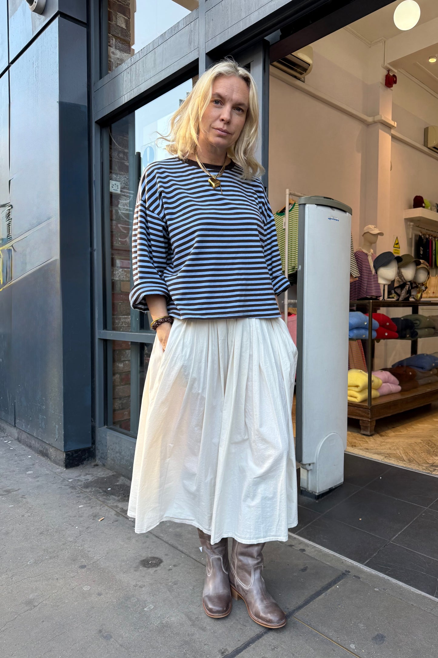 Malene Medi Skirt -Cream - Øst London