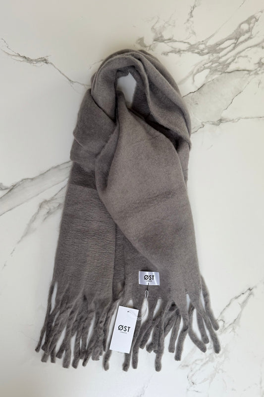 Pernille Oversized Scarf -Dark Grey