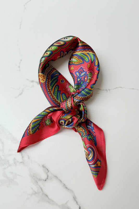 Vilja Scarf -Red Paisley