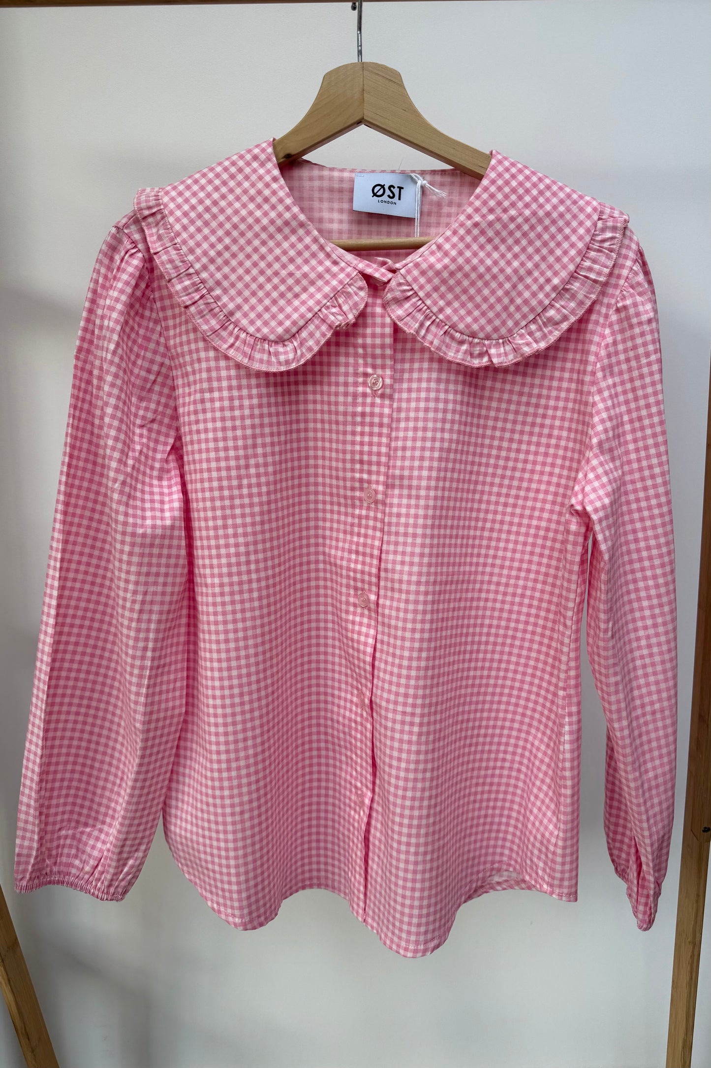 Alice Frill Collar Blouse -Pink Gingham - Øst London