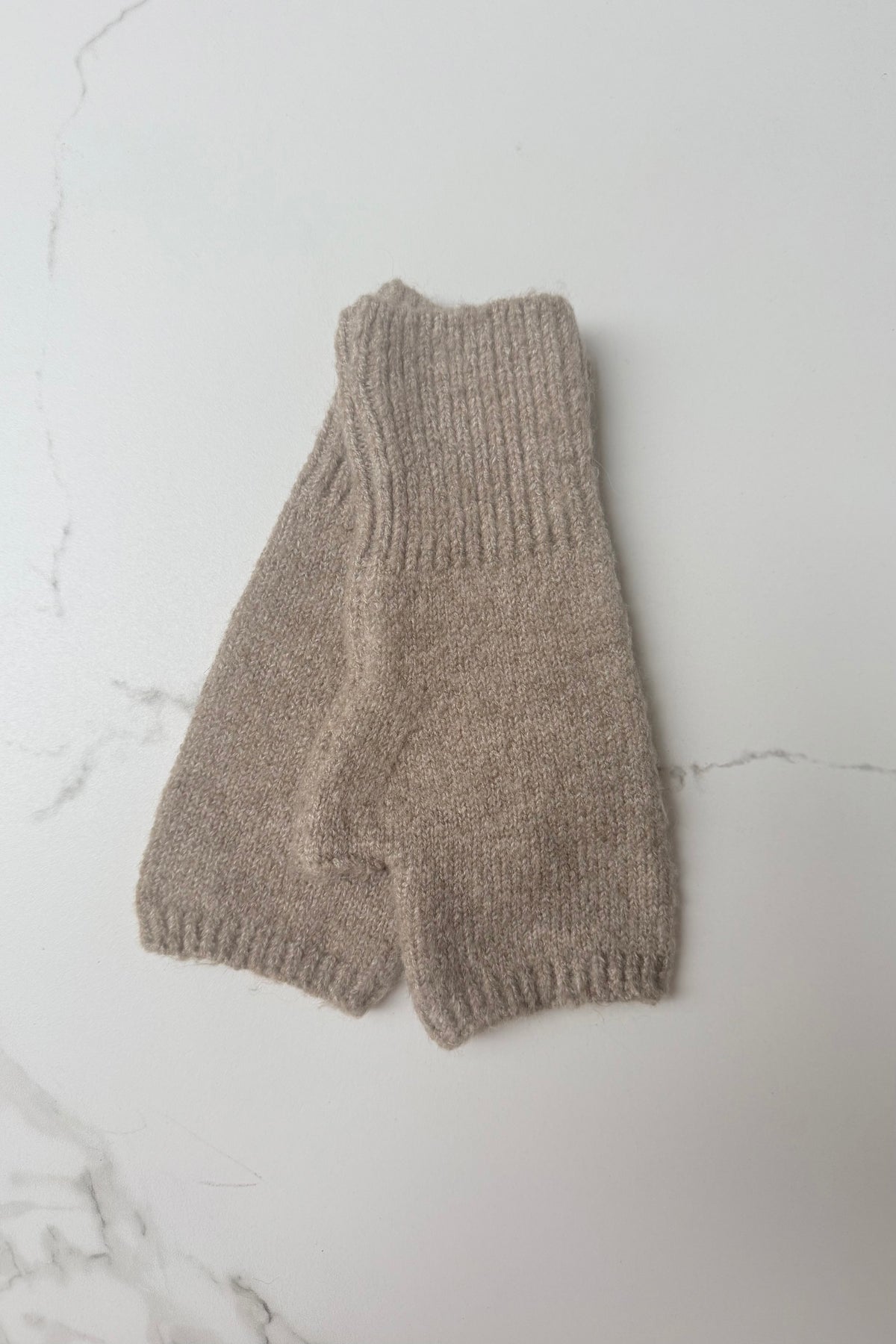 Ellie Cashmere Blend Mittens -Light Taupe