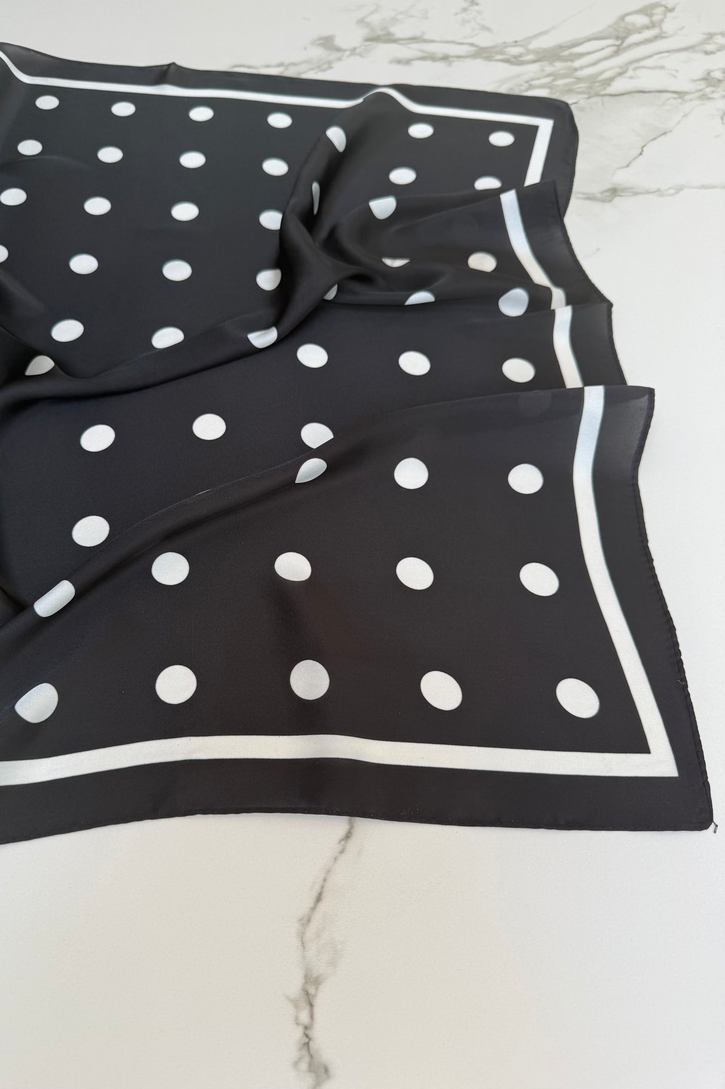 Vilja Scarf -Black Polka Dots