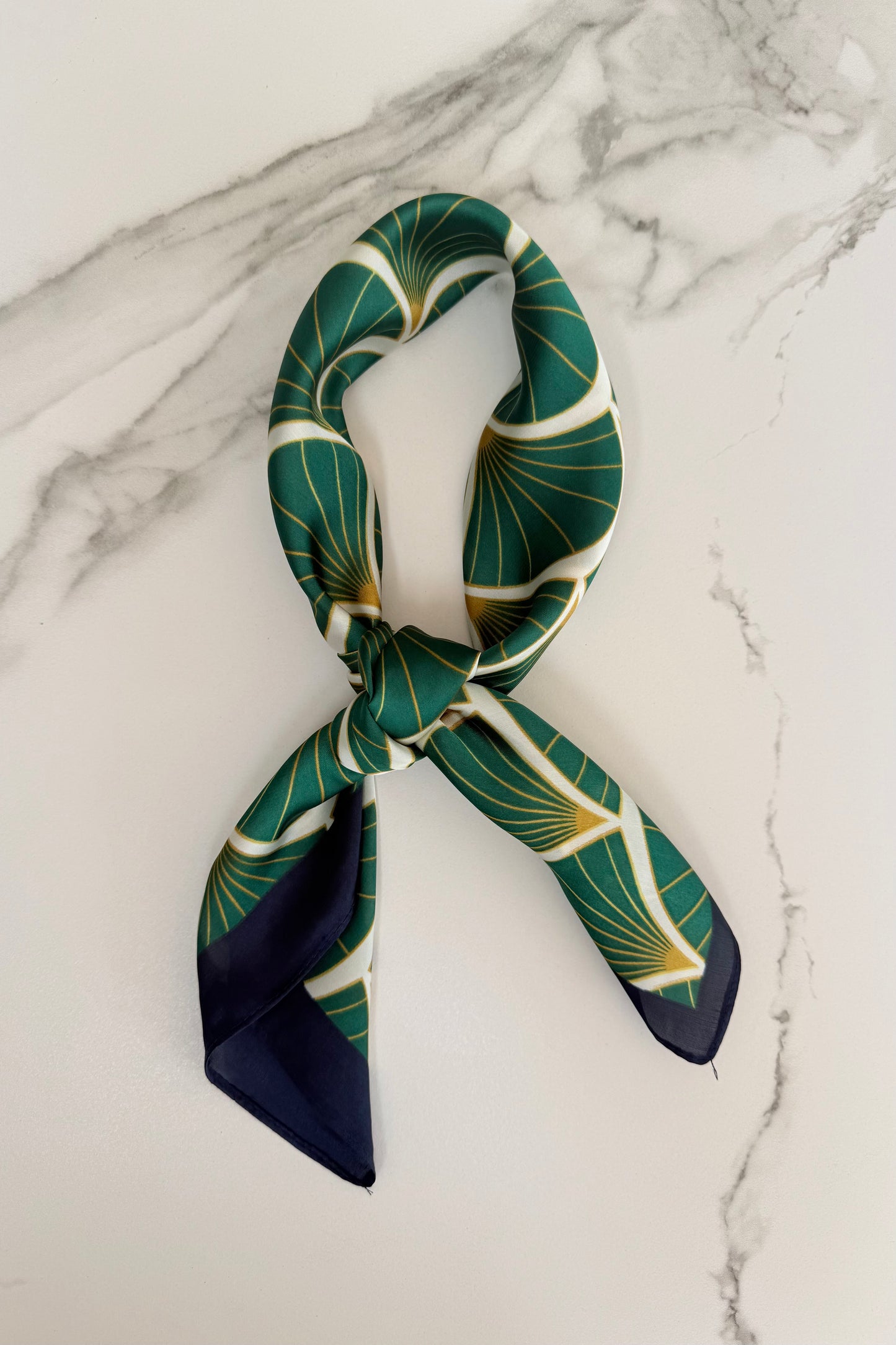Vilja Scarf -Green Fan
