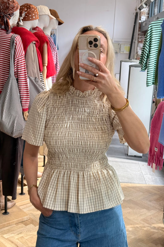 Leonora Smocked Blouse Short Sleeve -Cream - Øst London