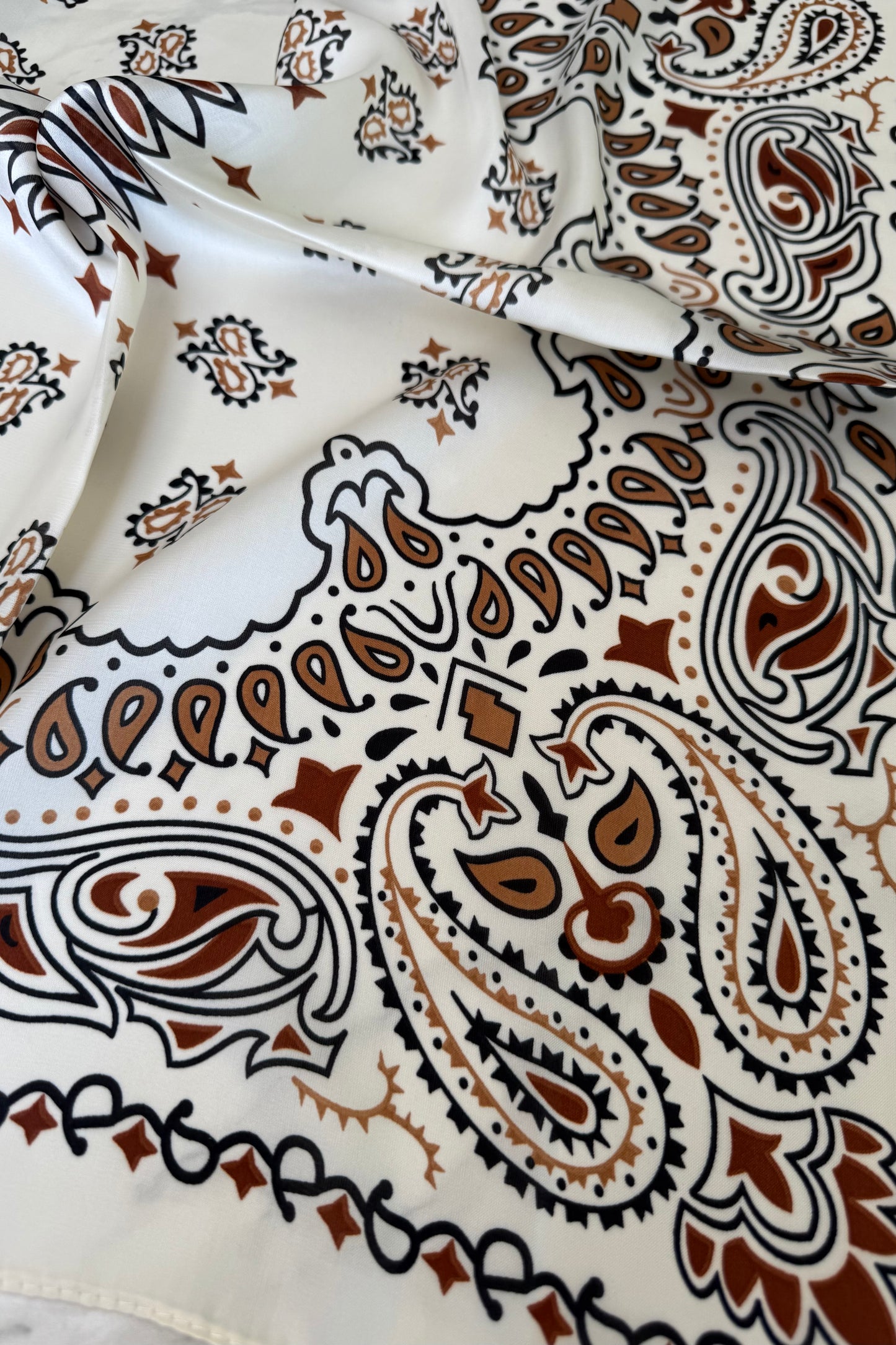 Vilja Scarf -Bandana Cream/Brown - Øst London