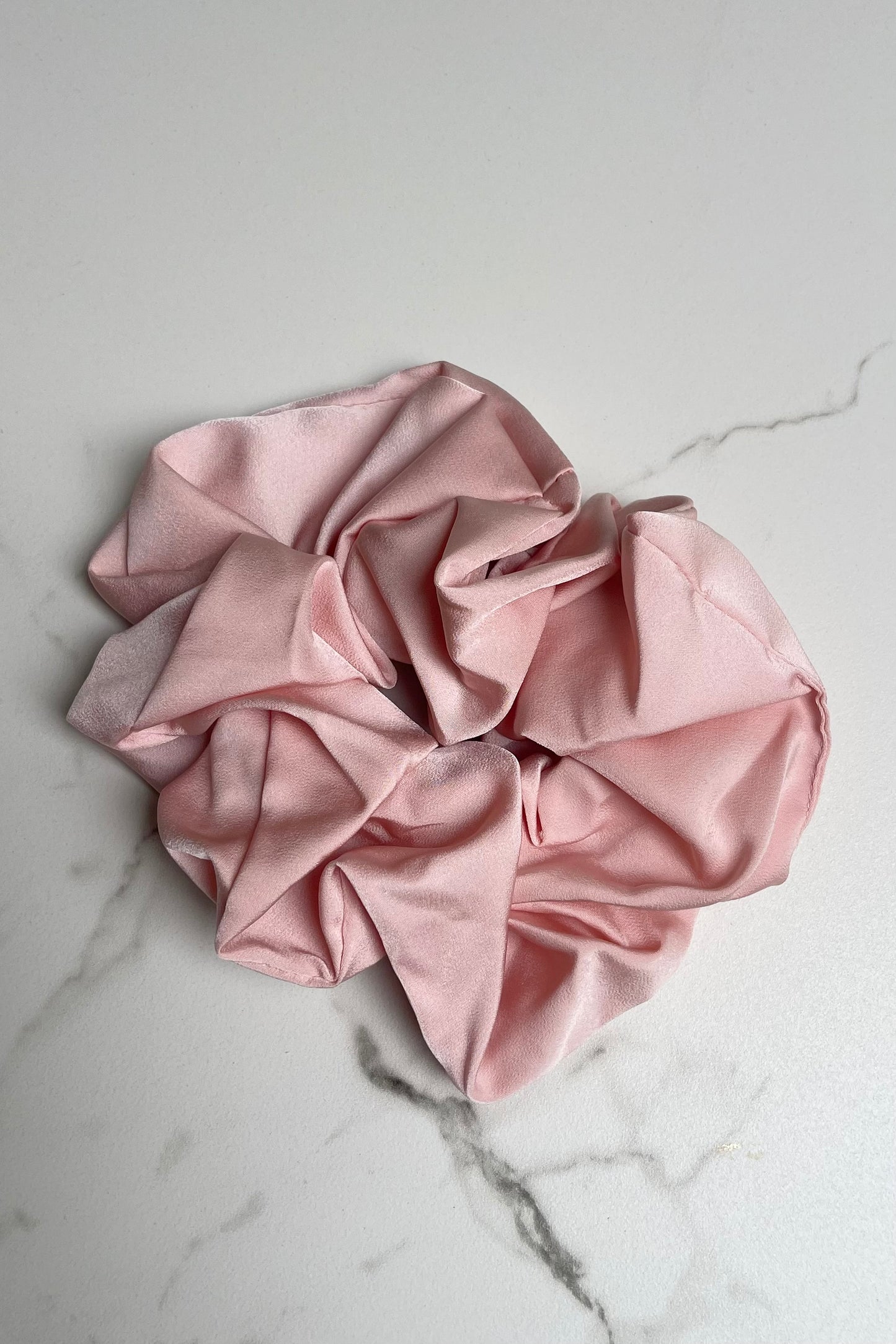 Viola Mega Scrunchie