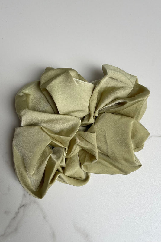 Viola Mega Scrunchie