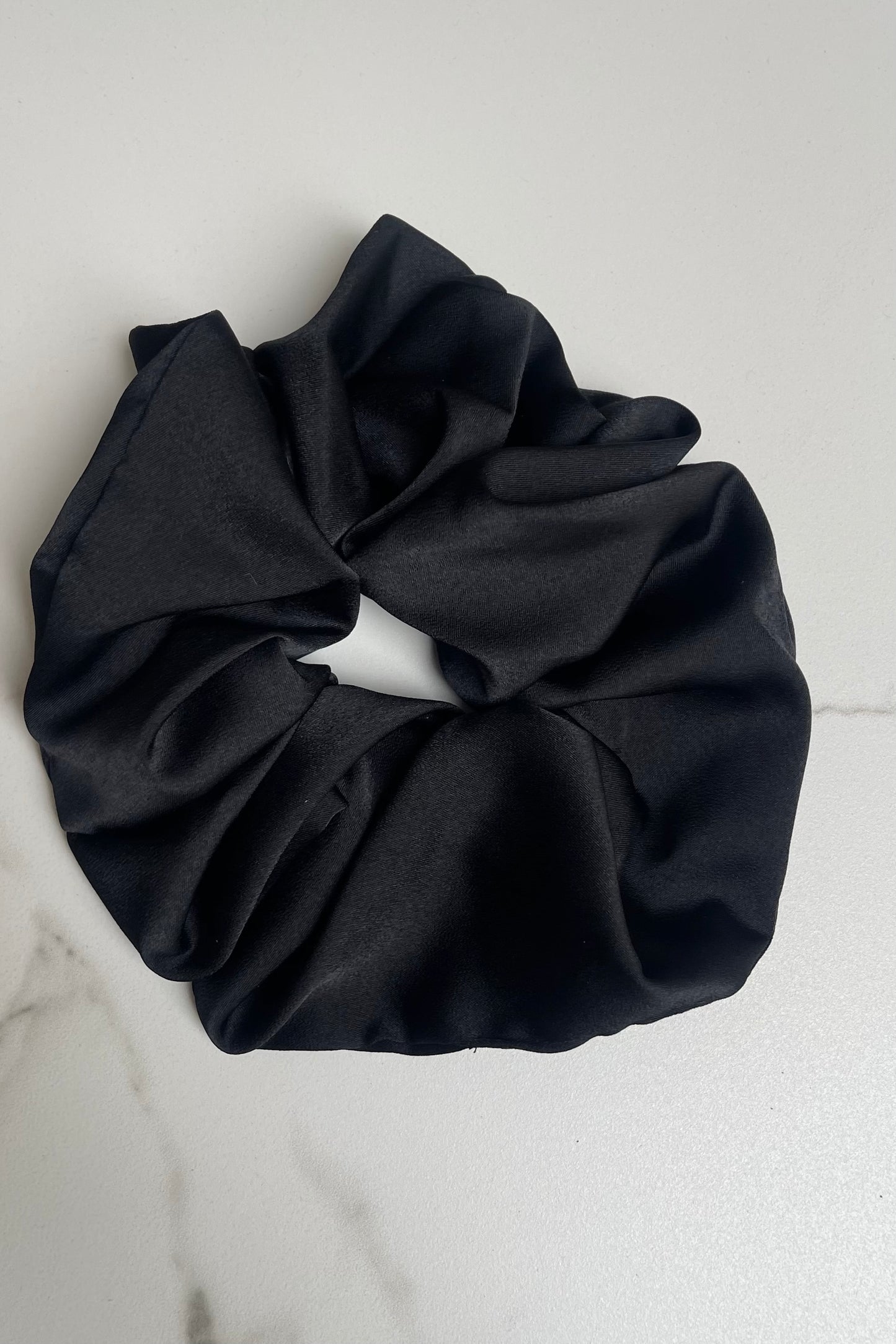 Viola Mega Scrunchie