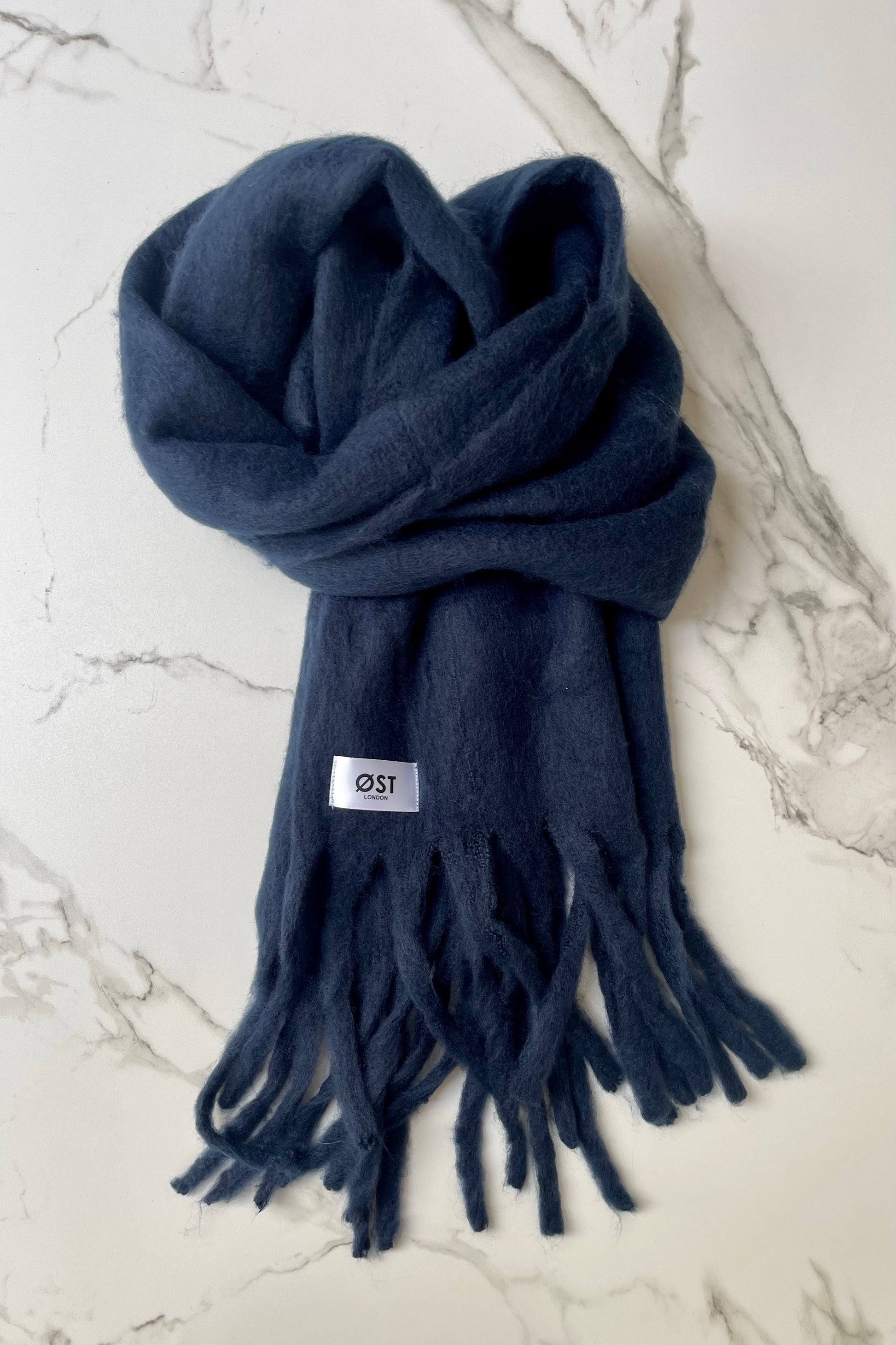 Oversized soft winter scarf Navy