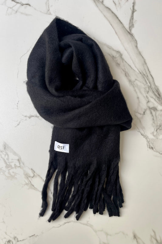 Pernille Scarf-Black