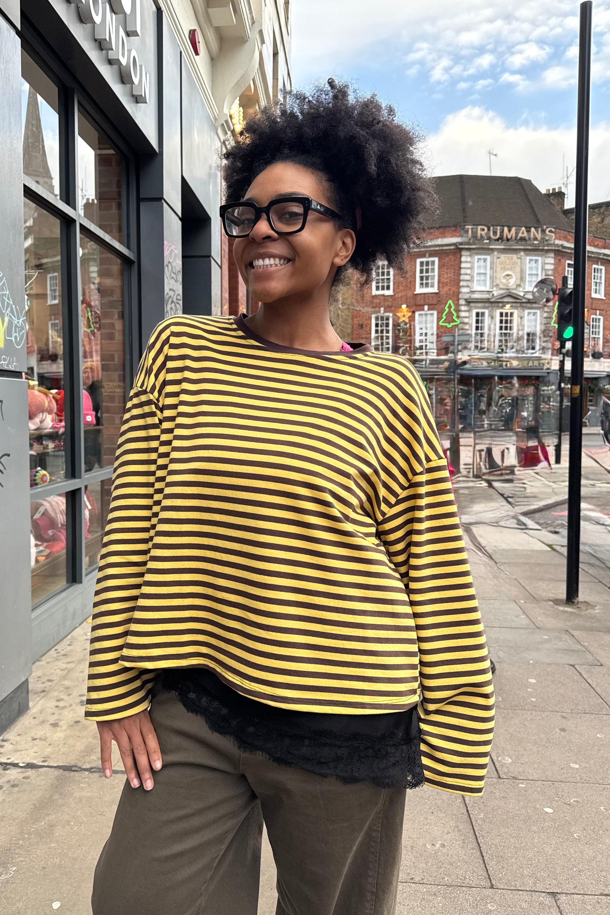 Anna Crewneck -Yellow/Brown - Øst London