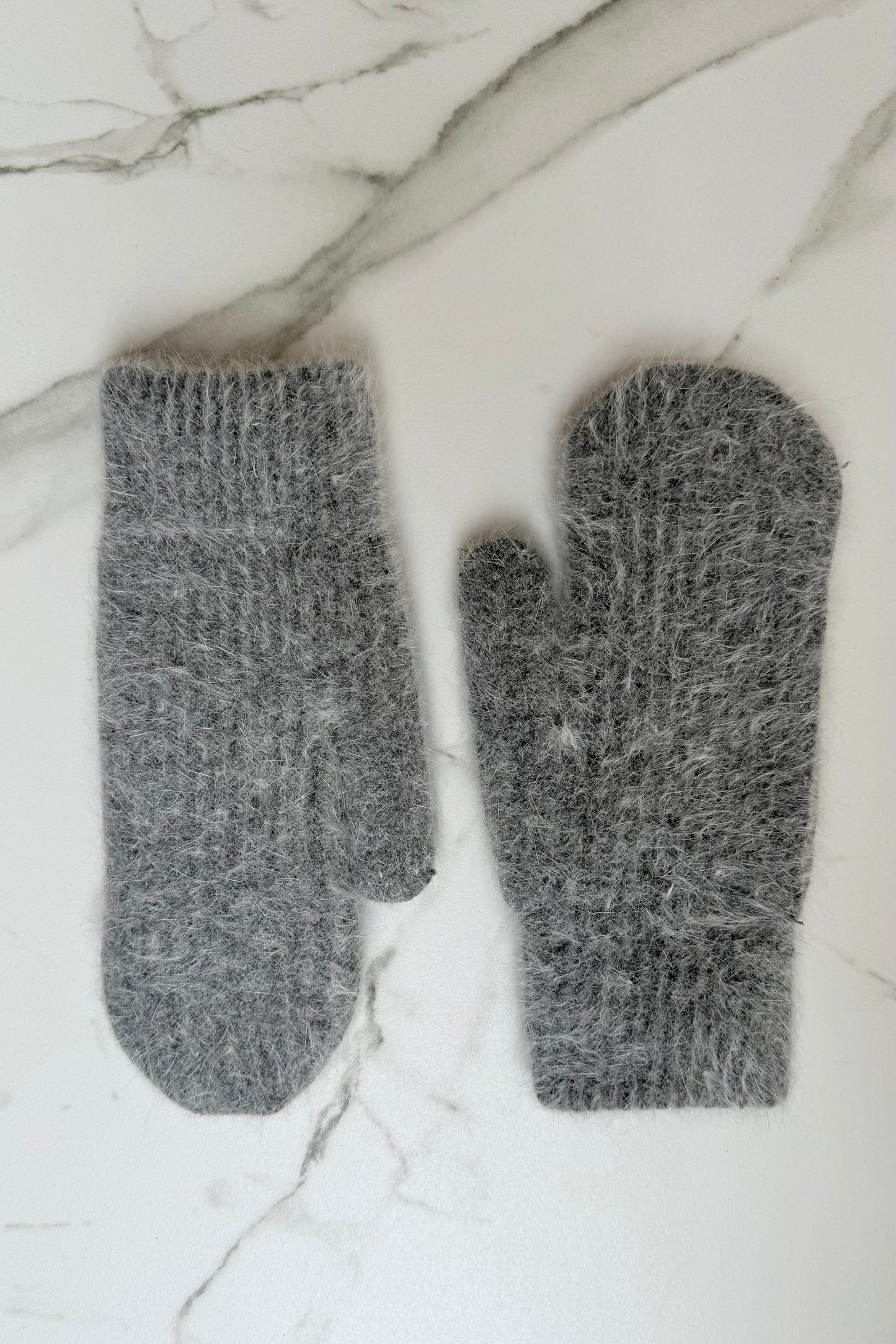Fluffy Angora Mittens -Grey