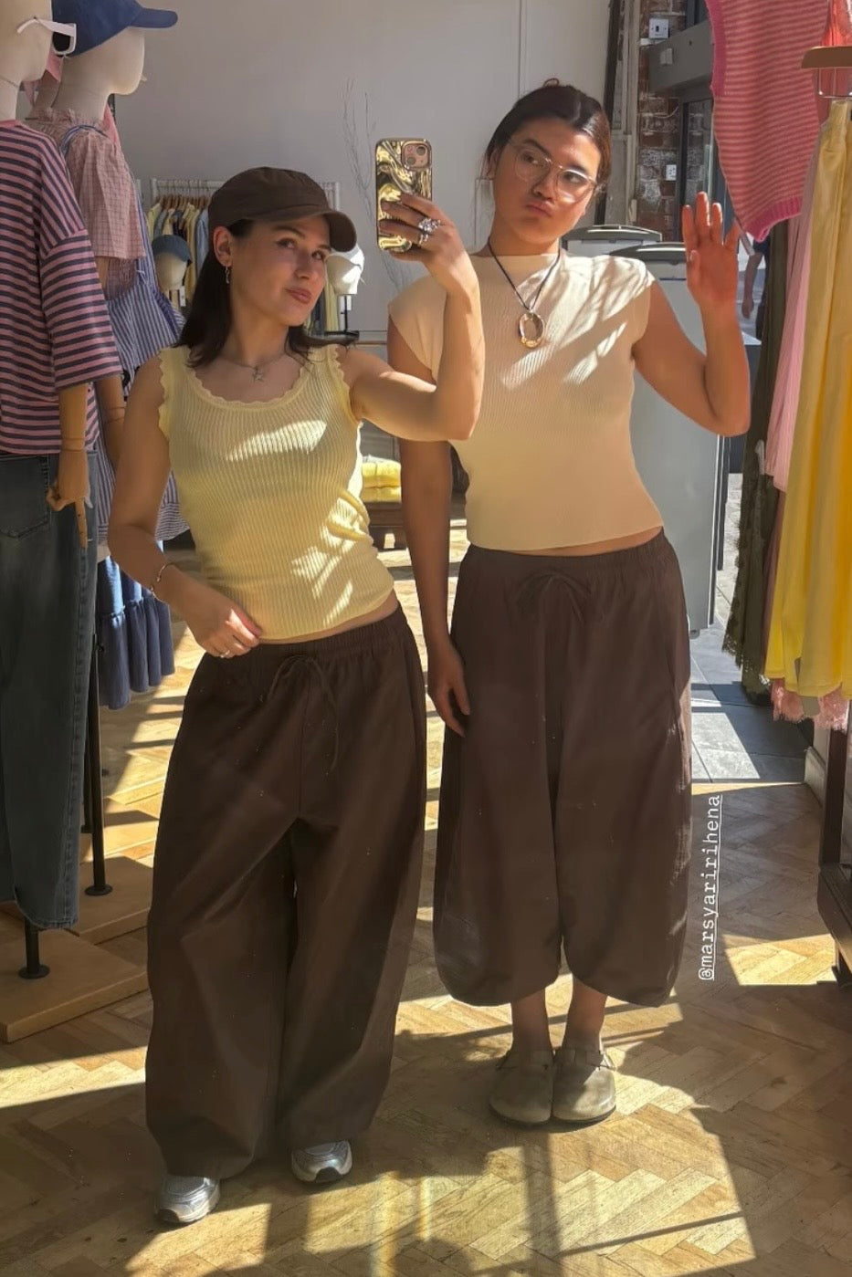 Ruth Barrel Trousers. -Brown - Øst London