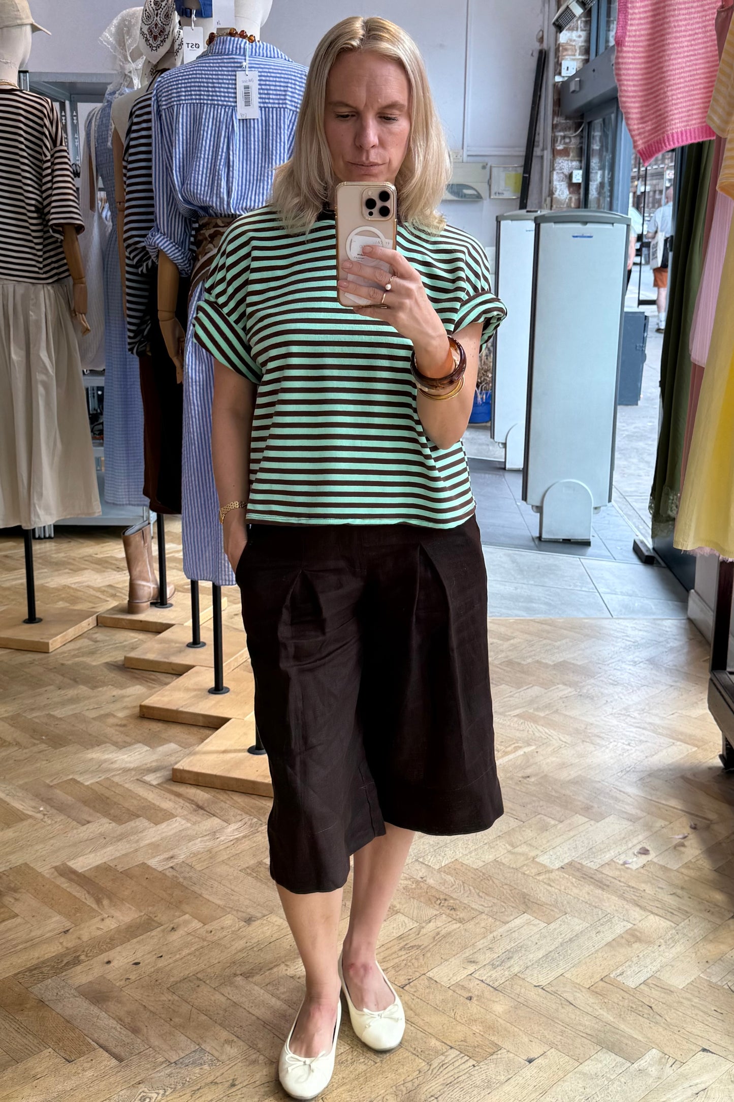 Jillian Linen Bermuda Shorts -Brown