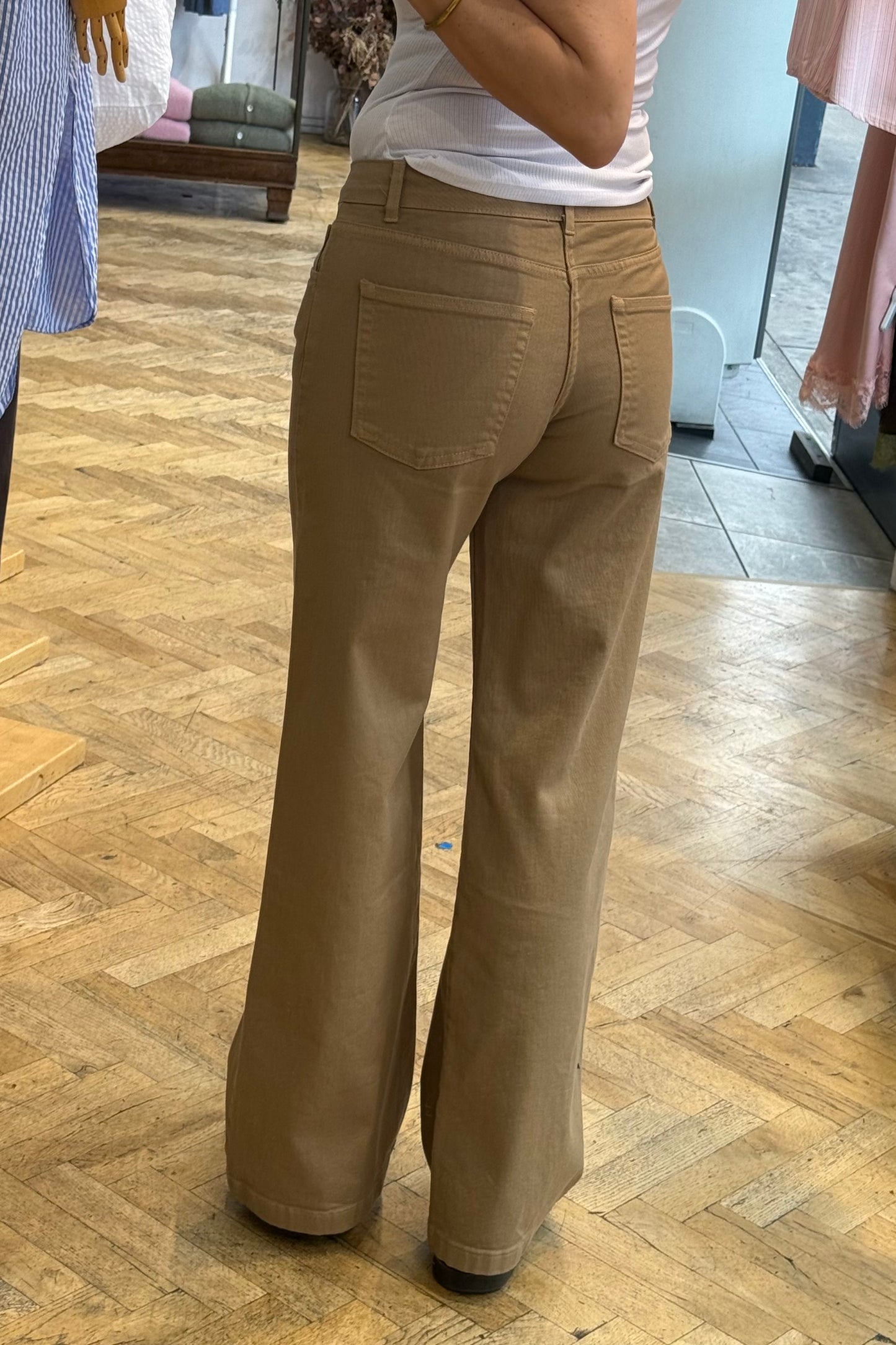 Louise Classic Wide Leg -Sand - Øst London