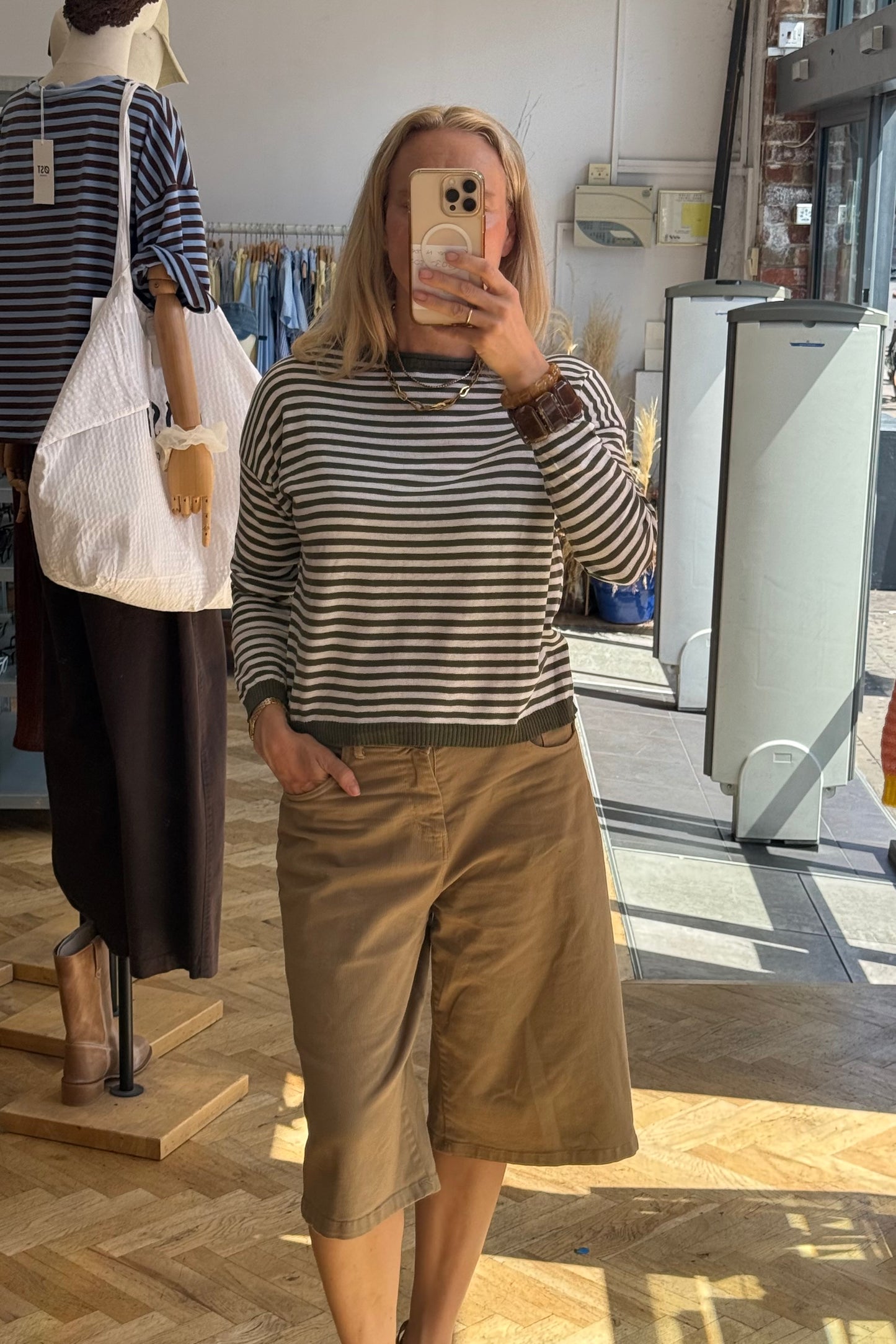 Vibeke Wide Shorts -Sand