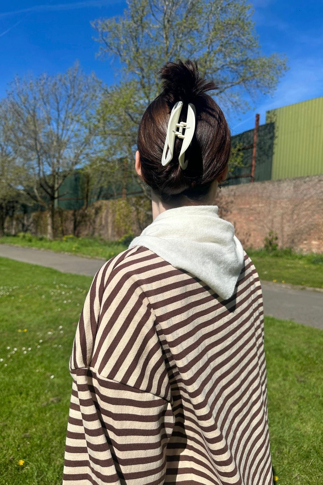 Dina Cashmere Triangle Scarf -Cream - Øst London