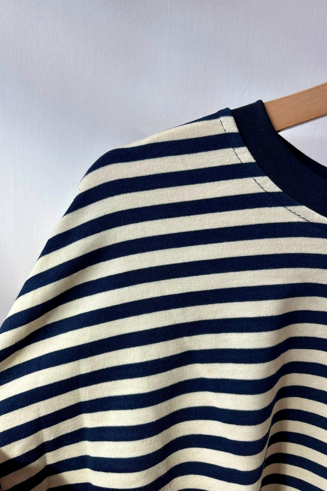 Anna Crewneck -Navy - Øst London