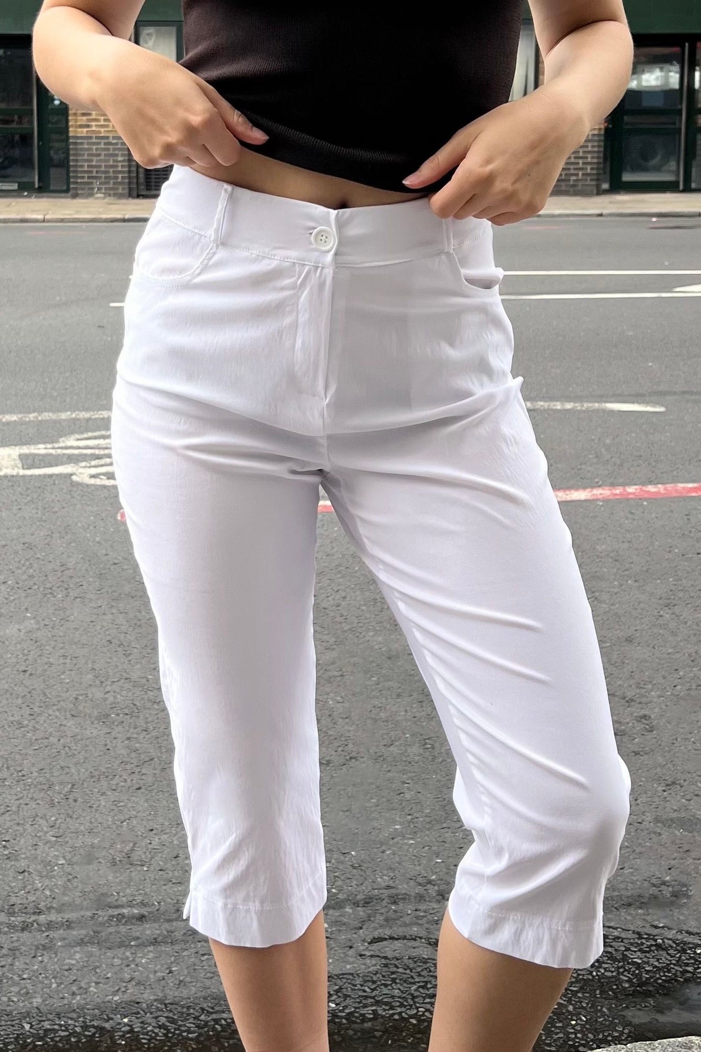 Silje Capri Trousers -White - Øst London