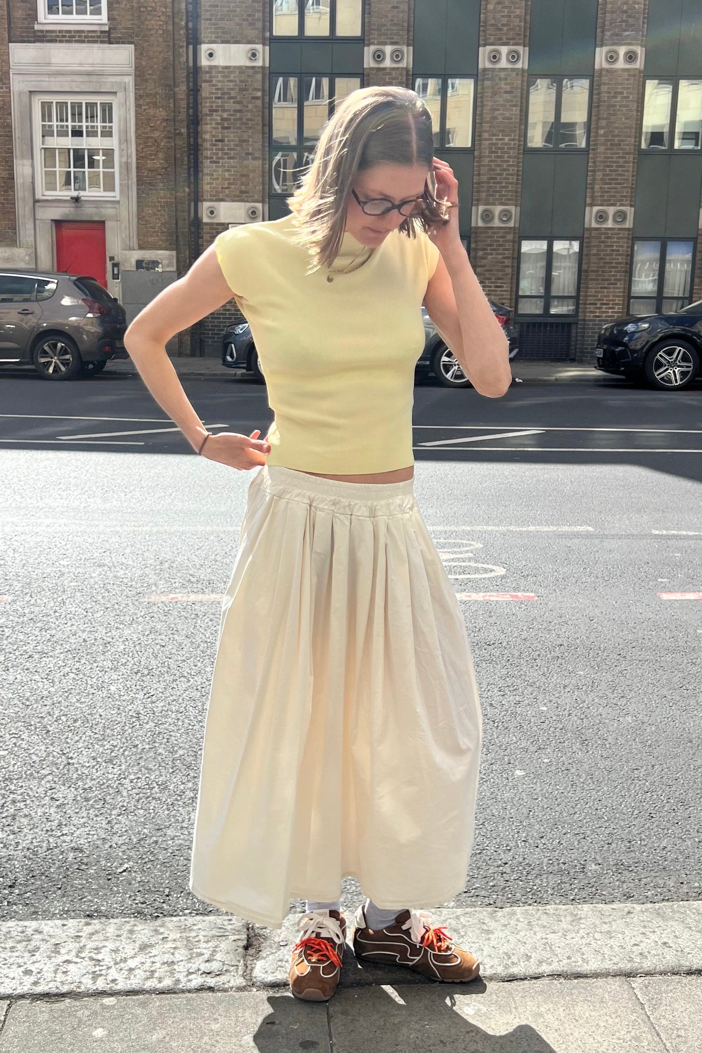 Malene Medi Skirt -Cream - Øst London