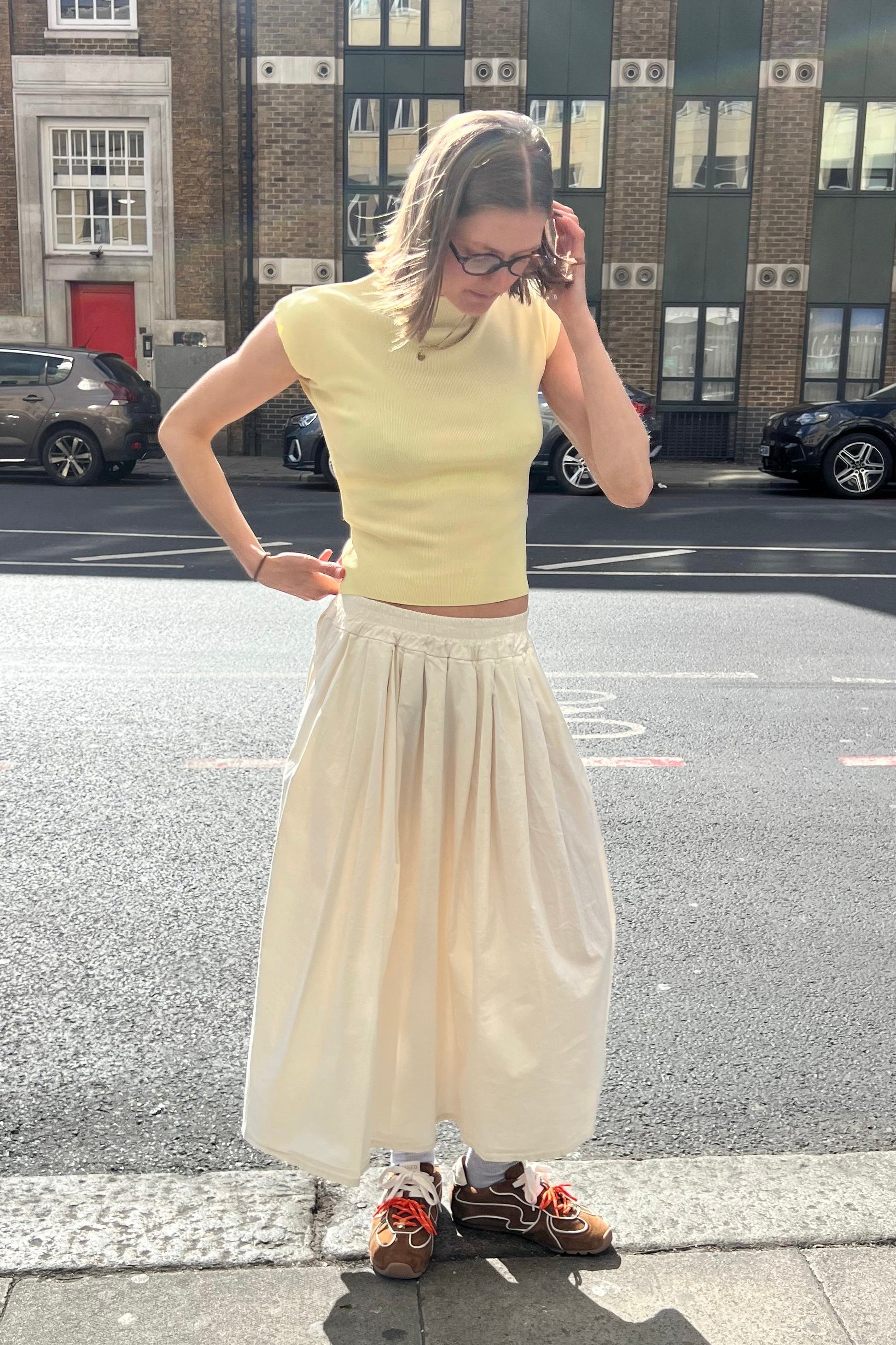 Malene Medi Skirt -Cream - Øst London