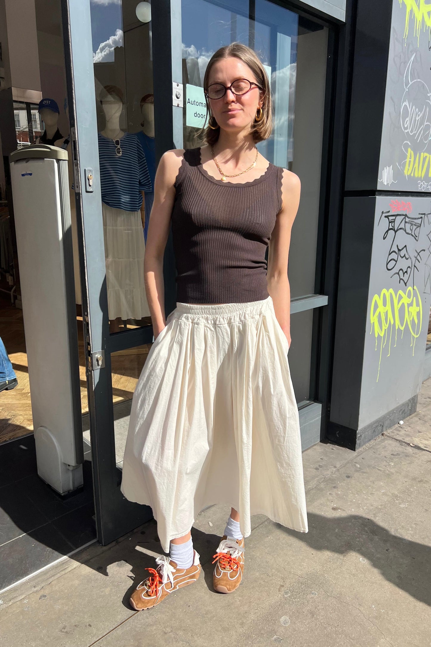 Malene Medi Skirt -Cream - Øst London