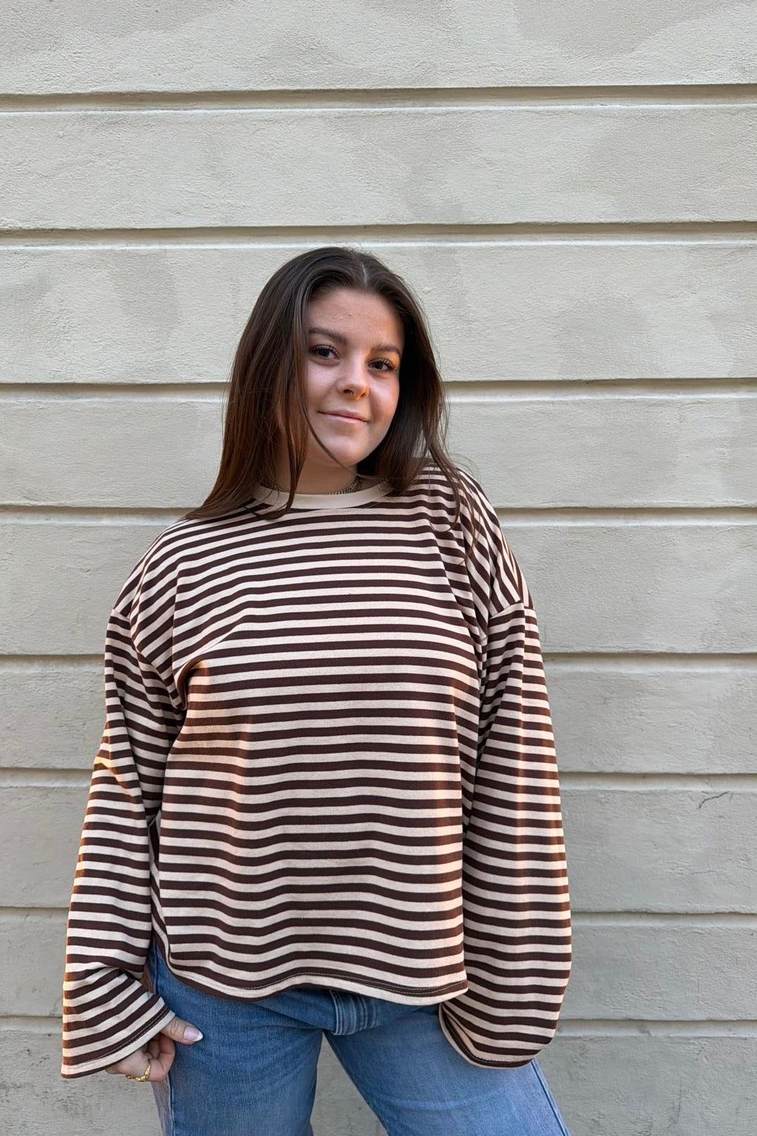 Anna Crewneck -Chocolate/Cream - Øst London