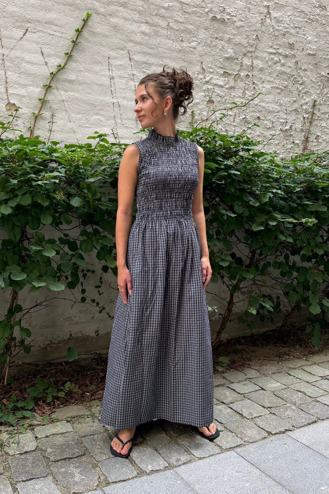 Leonora Smocked Dress -Navy