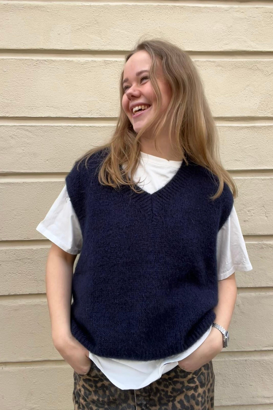 Tessa Mohair Vest -Navy – Øst London